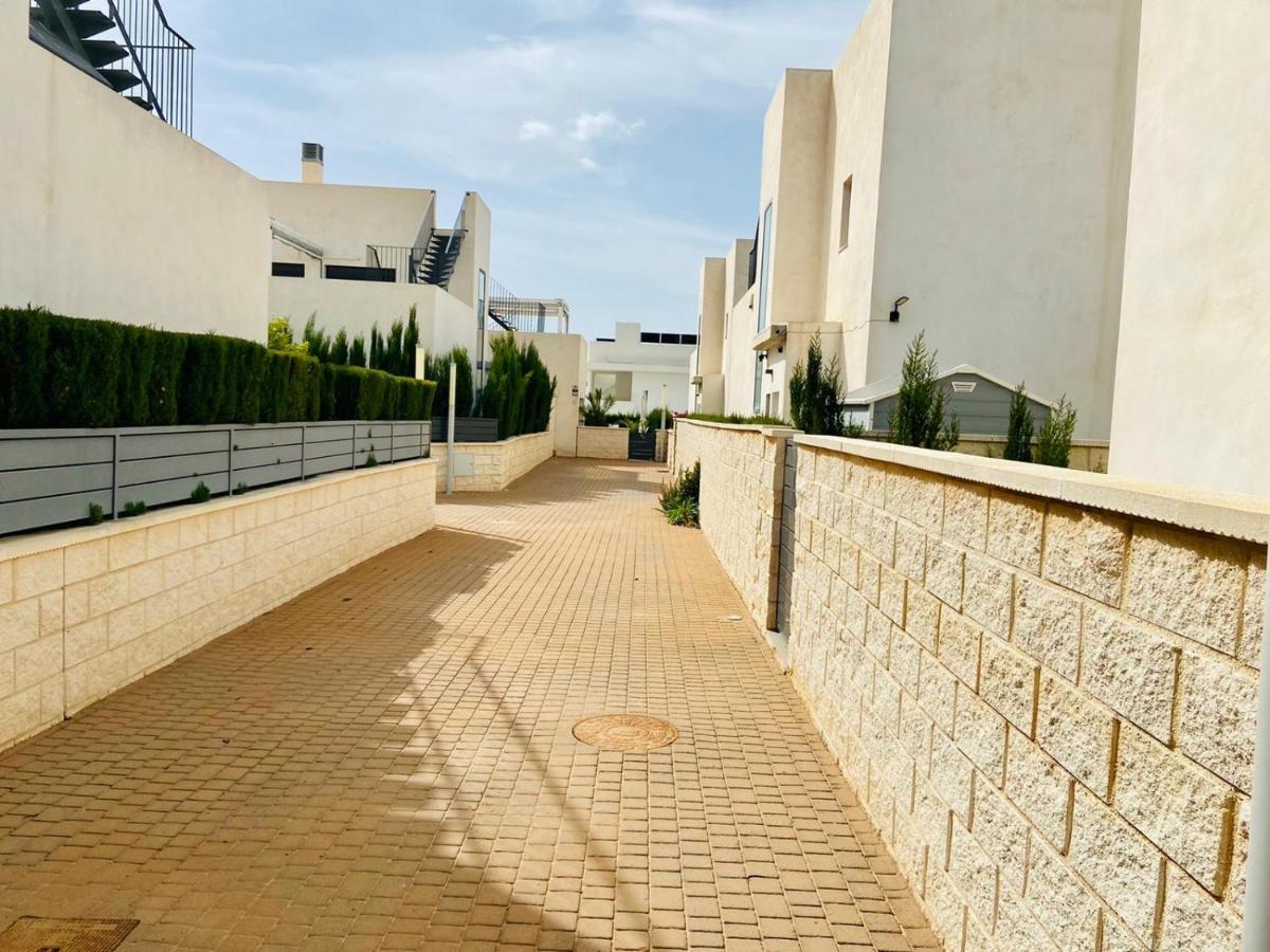 רוחאלס Luxury Villa With Private Pool מראה חיצוני תמונה
