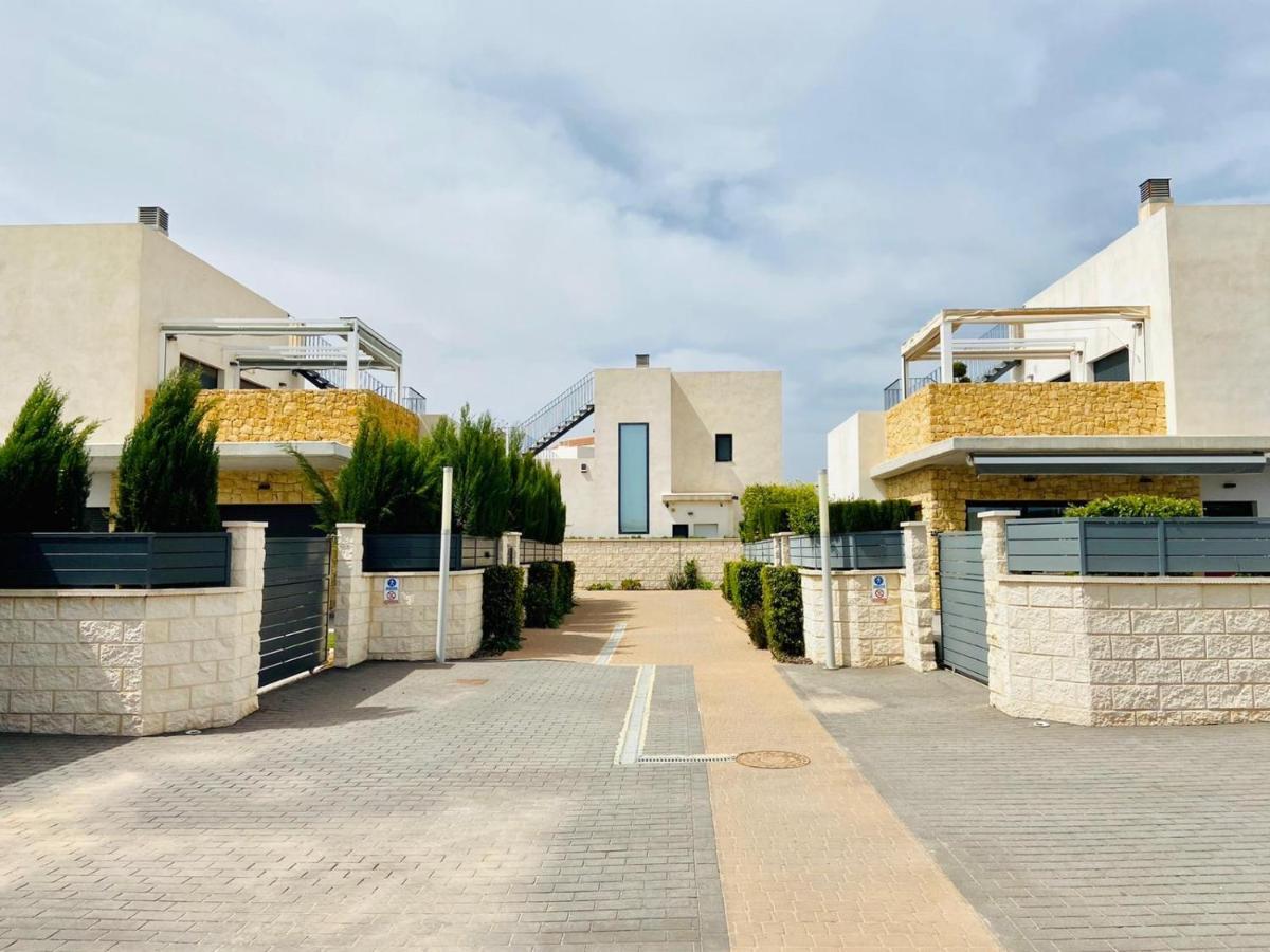 רוחאלס Luxury Villa With Private Pool מראה חיצוני תמונה