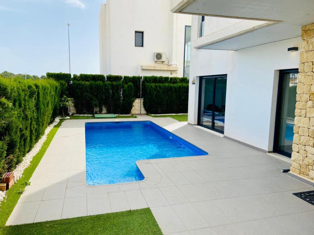 רוחאלס Luxury Villa With Private Pool מראה חיצוני תמונה