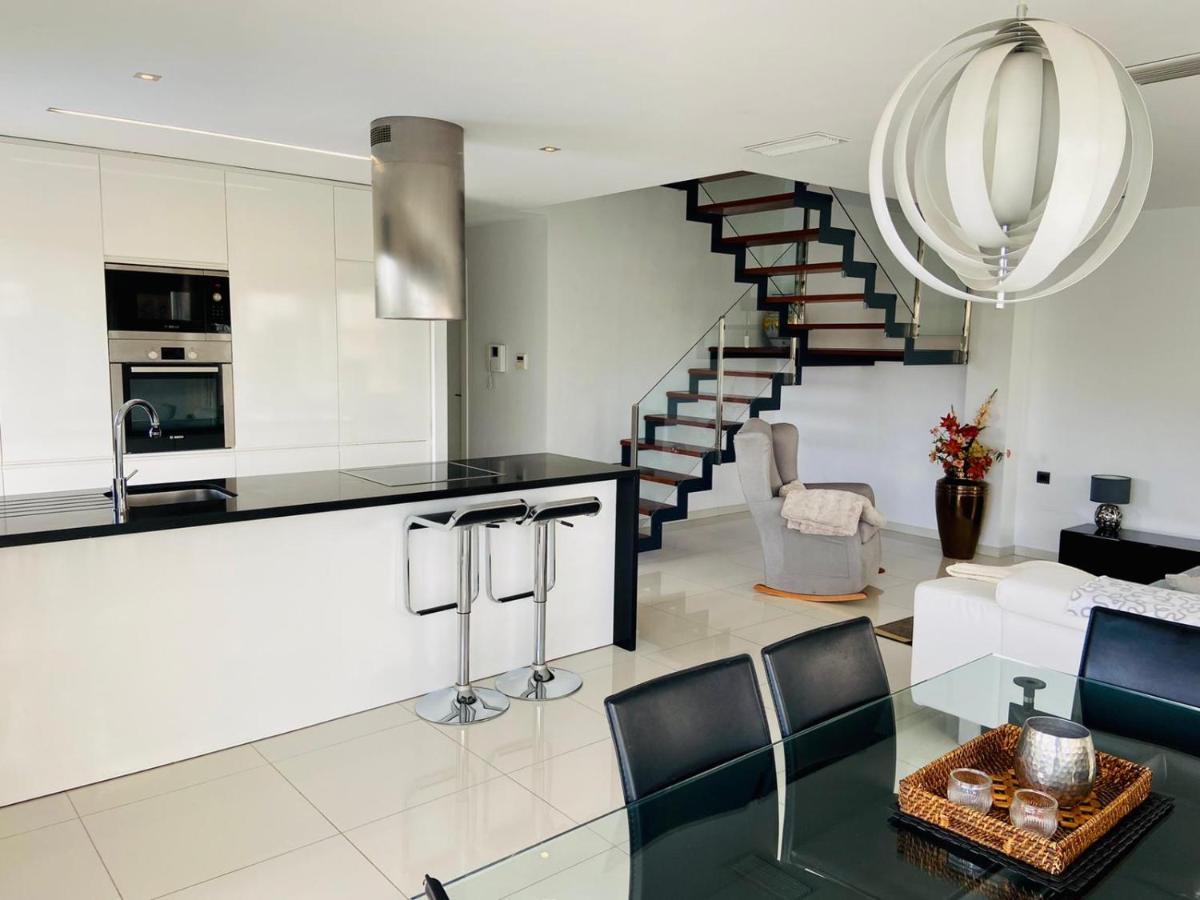 רוחאלס Luxury Villa With Private Pool מראה חיצוני תמונה