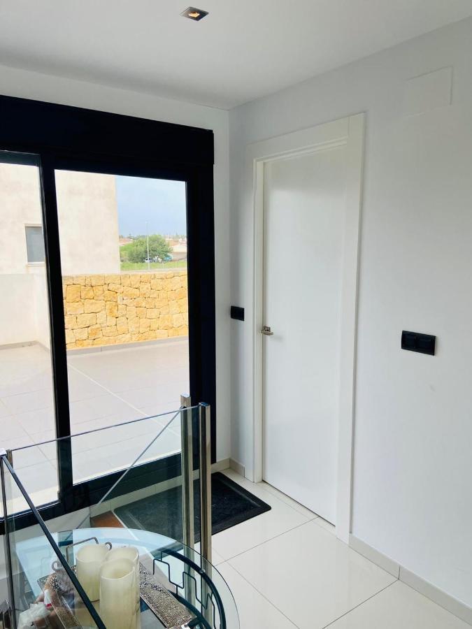 רוחאלס Luxury Villa With Private Pool מראה חיצוני תמונה