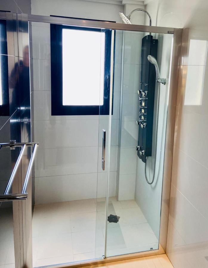 רוחאלס Luxury Villa With Private Pool מראה חיצוני תמונה