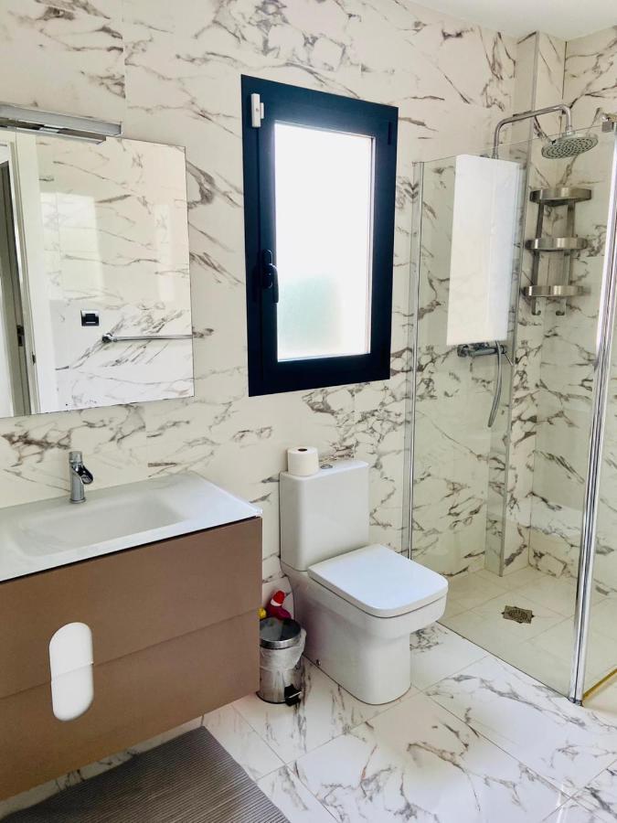 רוחאלס Luxury Villa With Private Pool מראה חיצוני תמונה